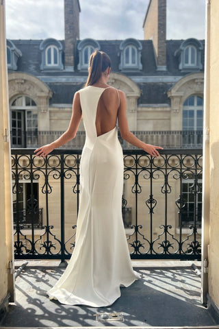 DAKOTA GOWN IN IVORY CREPE - One Fell Swoop